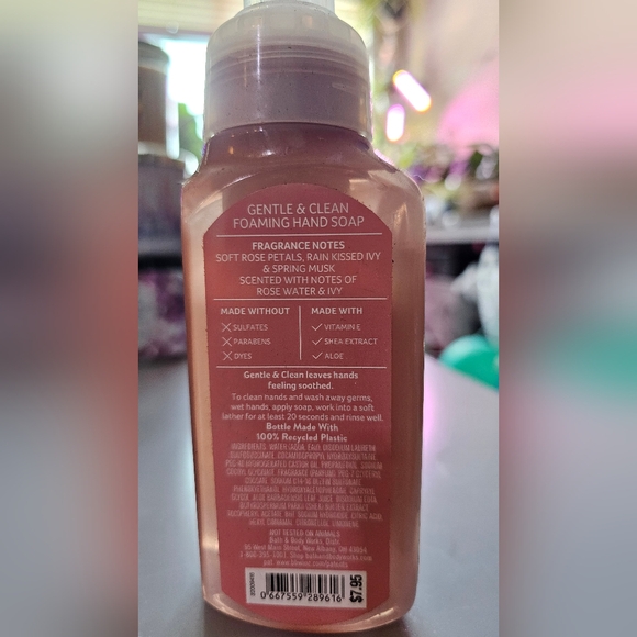 Rosewater and ivy foaming hand soap - Picture 2 of 2